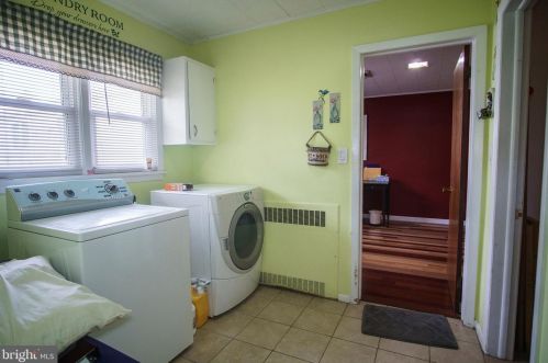 120 Gropp Ave, Trenton NJ 08610-2421 exterior