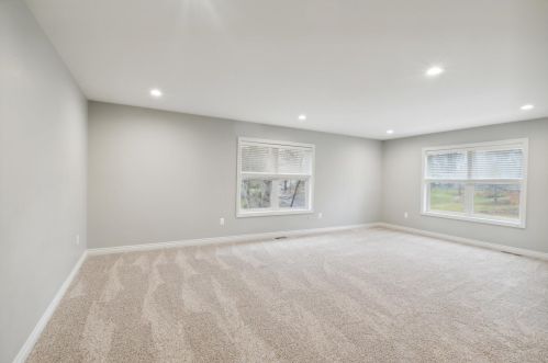 925 Polvadera St, Commerce Township MI  48382-3857 exterior