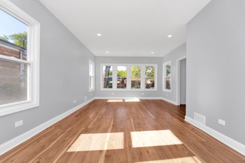 7349 Winchester Ave, Chicago IL 60626-1509 exterior