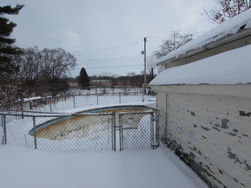 2203 Burdick St, Kalamazoo MI  49001-1876 exterior