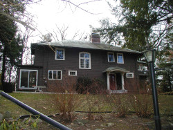 19 Ridge Rd, Newton, MA 02468-1818