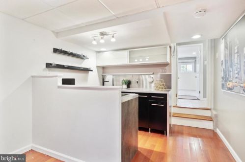 9 War Admiral Ln, Media PA 19063-5224 exterior