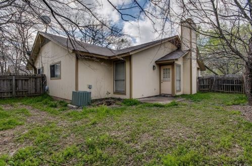 12809 Copper Cliff Ave, Austin TX  78727-4310 exterior