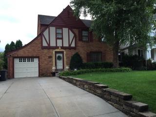 5103 Izard St, Omaha, NE 68132-1427