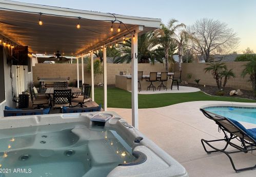 22814 30 Ave, Phoenix AZ 85017-3423 exterior