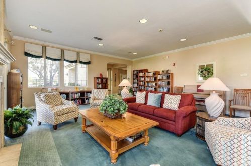 700 Diamond Glen Cir, Folsom CA 95630-3157 exterior