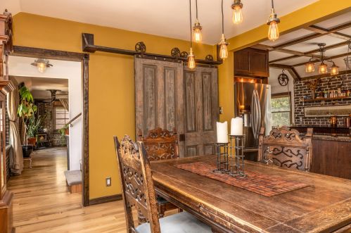 3420 Dousman St, Milwaukee WI 53212-1736 exterior