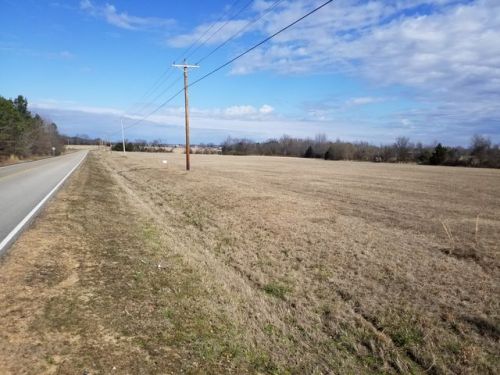 417 County Road 215, Abbeville, MS 38601-9637