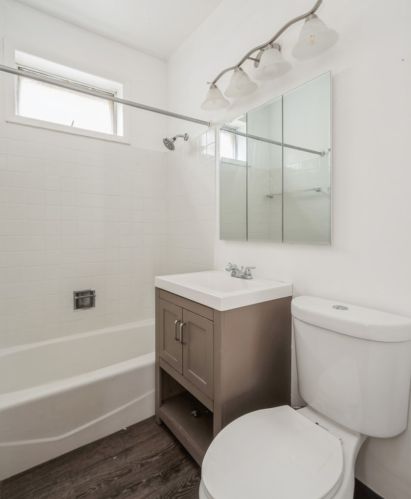 5461 Ingleside Ave, Chicago IL  60615-5043 exterior