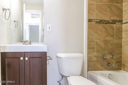 1807 66th Dr, Phoenix AZ  85035-4716 exterior