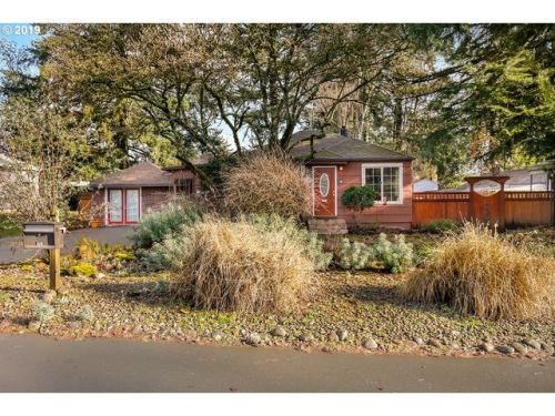 616 118th Ave, Portland, OR 97220-2117