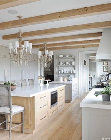 520 Wimbleton Dr, Bham MI 48009-7601 exterior