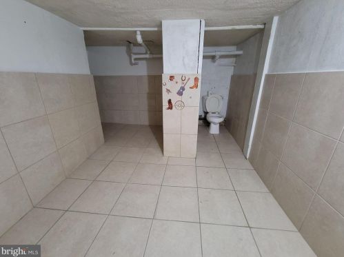 2320 Hancock St, Philadelphia PA 19122-1608 exterior