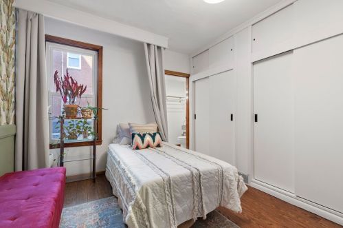 4002 Howley St, Pittsburgh PA  15224-1418 exterior