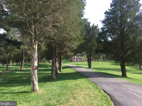 12631 Circle Dr, Rockville MD  20850-3711 exterior