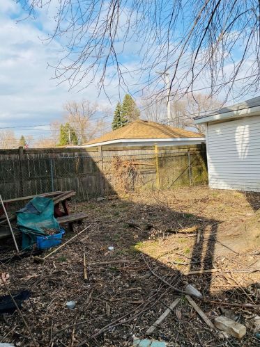 2009 10 Ave, Broadview IL 60153-1900 exterior