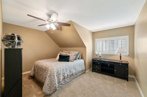 5703 Lockhill Rd, San Antonio TX 78240-1620 exterior