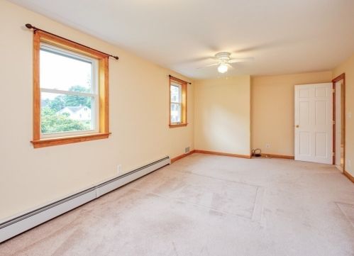 49 Poland St, Webster MA 01570-2712 exterior