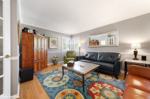 741 Fairfield Ave, Elmhurst, IL 60126-4707