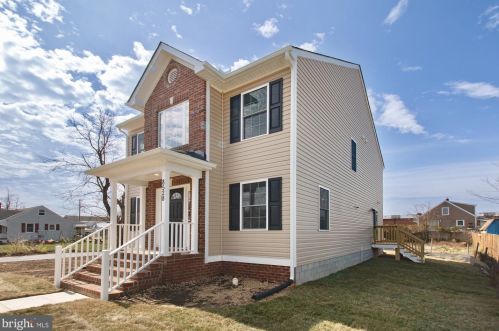 8528 Engleside St, Alexandria VA  22309-1702 exterior