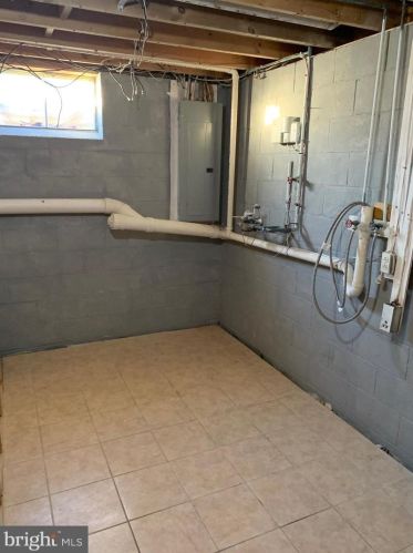 27 Erbitea Ln, New Castle DE 19720-4655 exterior