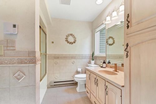 6258 Silver Hl Dr, Manitowoc WI 54220-9328 exterior