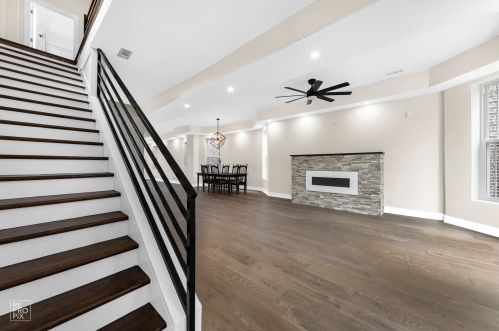 6511 Evans Ave, Chicago, IL 60637-3413