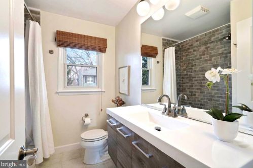 1401 21 St, Arlington VA 22202-1508 exterior