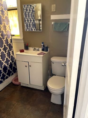 1707 66th St, Chicago IL 60629-5609 exterior