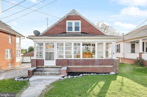 2195 Baltimore Pike, Hanover PA  17331-9610 exterior