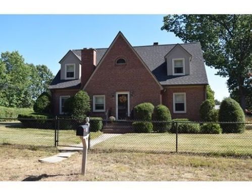 60 Ingham St, Chicopee, MA 01013-4010