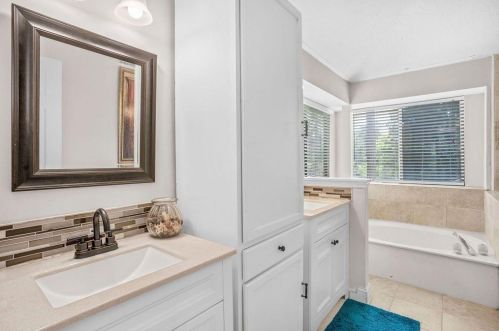 582 Shr Rd, Lithonia GA 30058-5991 exterior