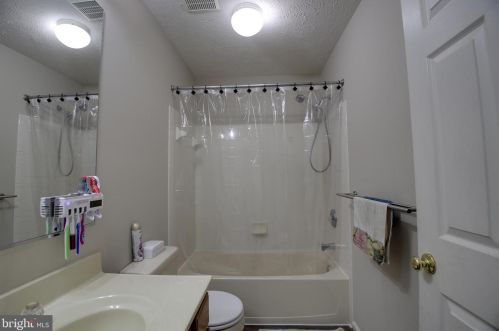 302 Dark Star Way, Glen Burnie MD 21060-7442 exterior