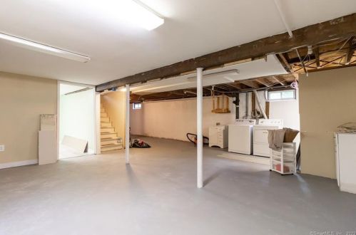 26 Allen St, Enfield CT 06082-4715 exterior