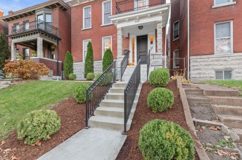 3618 Arsenal St, Saint Louis MO  63116-4801 exterior