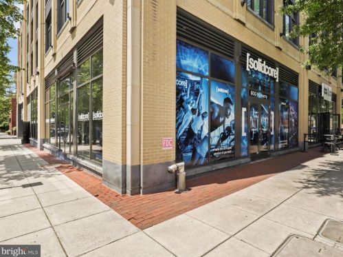 903 Princess St, Alexandria VA  22314-2244 exterior