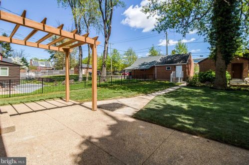 7725 16th St, Washington DC  20012-1460 exterior