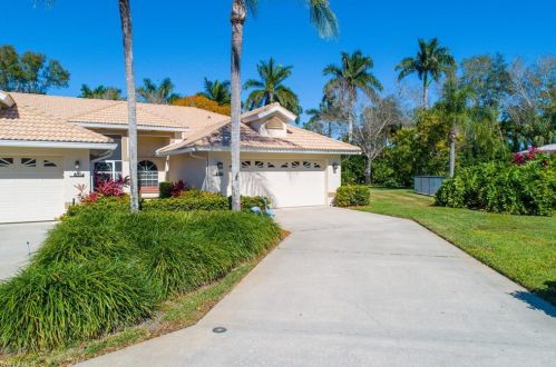 8510 Mustang Dr, Naples, FL 34113-2659