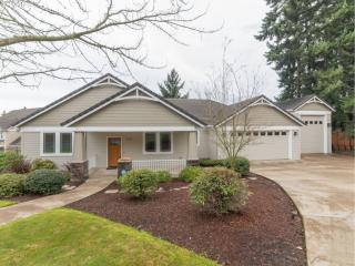 3045 Wintercreek Dr, Eugene, OR 97405-6237