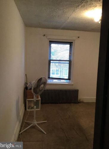 2790 Constitution Rd, Camden NJ 08104-2985 exterior