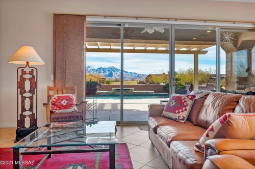 5750 Atascosa Peak Dr, Green Valley AZ 85622-8127 exterior