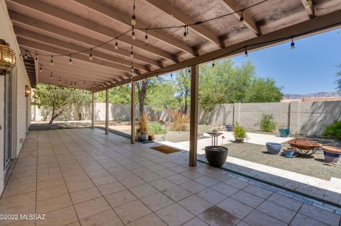 7431 Ln Cienega Dr, Tucson AZ 85712-1423 exterior