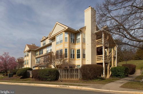 4508 Hazeltine Ct, Alexandria VA  22312-3206 exterior