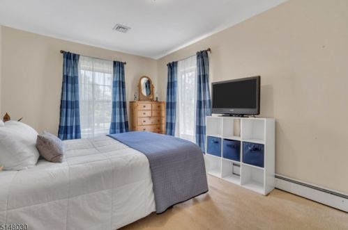 234 Old York Rd, Bridgewater NJ 08807-2686 exterior