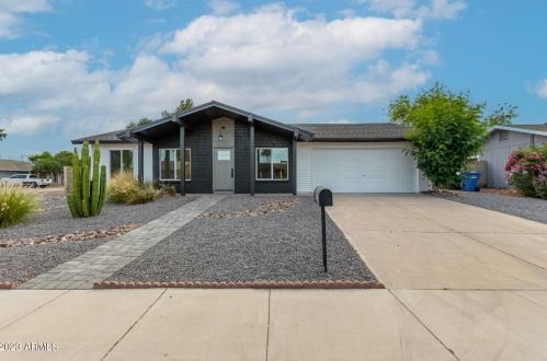 11458 Bannock St, Phoenix AZ  85044-1831 exterior