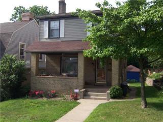 1132 Pemberton St, Pittsburgh, PA 15212-1948