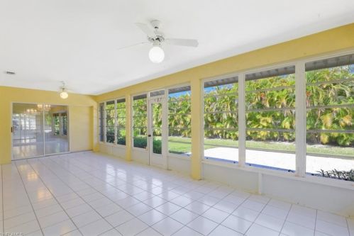 49 Mentor Dr, Naples FL 34110-1353 exterior