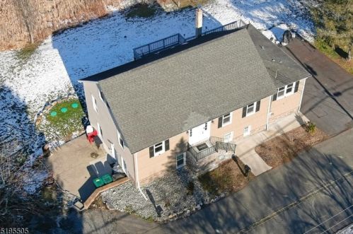 7 Berry Rd, Wantage NJ 07461-3009 exterior