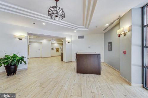 24 Courthouse Sq, Rockville MD 20850-2340 exterior