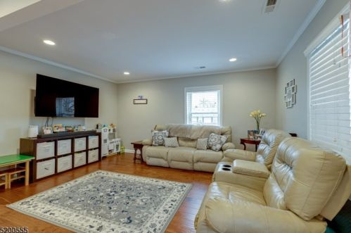 6 Besler Ave, Cranford NJ  07016-2626 exterior